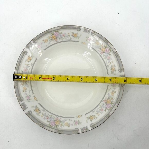 FARBERWARE Vintage 1992 Fine China White Floral Southampton Shallow Soup Bowl 8" - Picture 3 of 5